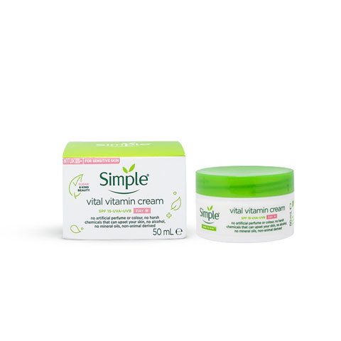 Simple Kind To Skin Vital Vitamin Day Cream With SPF15 - 50ml